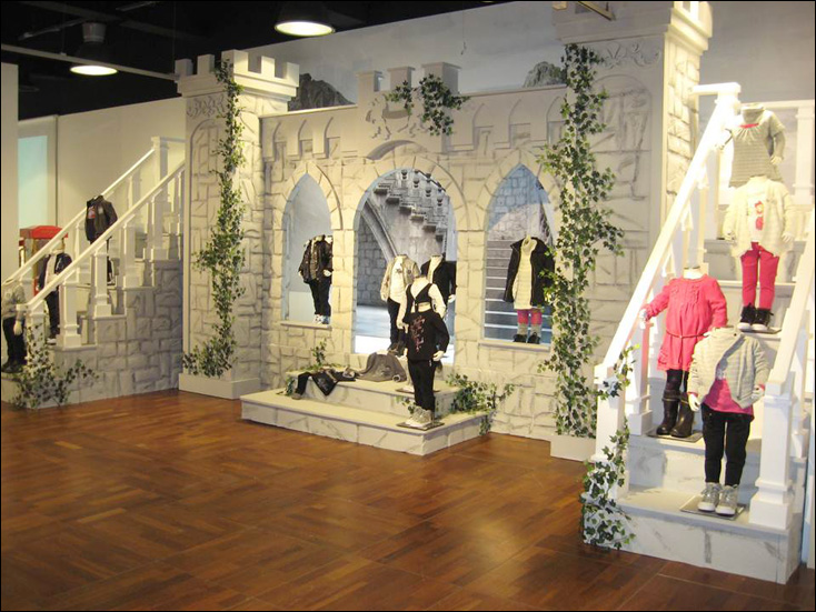 showroom chicco fashion village